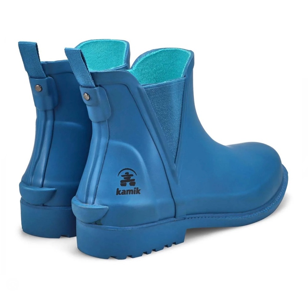 NWT- Kamik ‘Chloe’ Lo Rainboots RARE TEAL COLOR